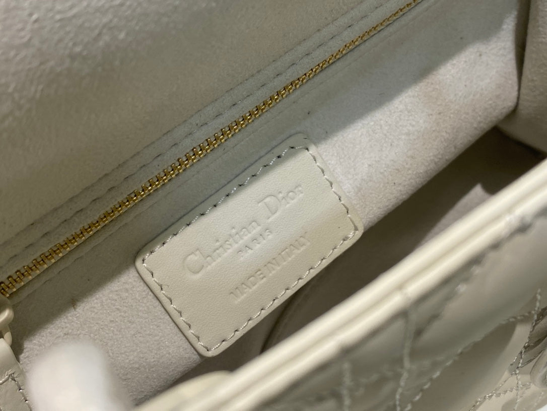 🤍🤍Lady Dior My 20cm