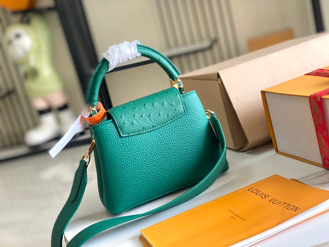 【Premium boutique original leather 💋 M21164 emerald with ostrich shell buckle】