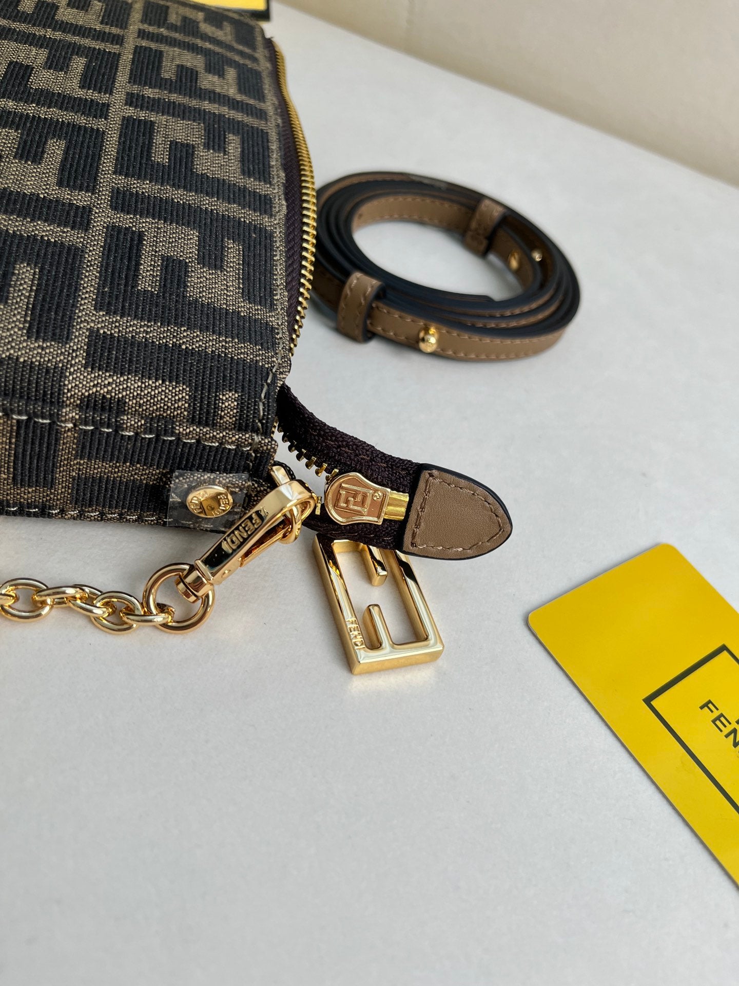FENDI classic presbyopia mahjong bag is here
