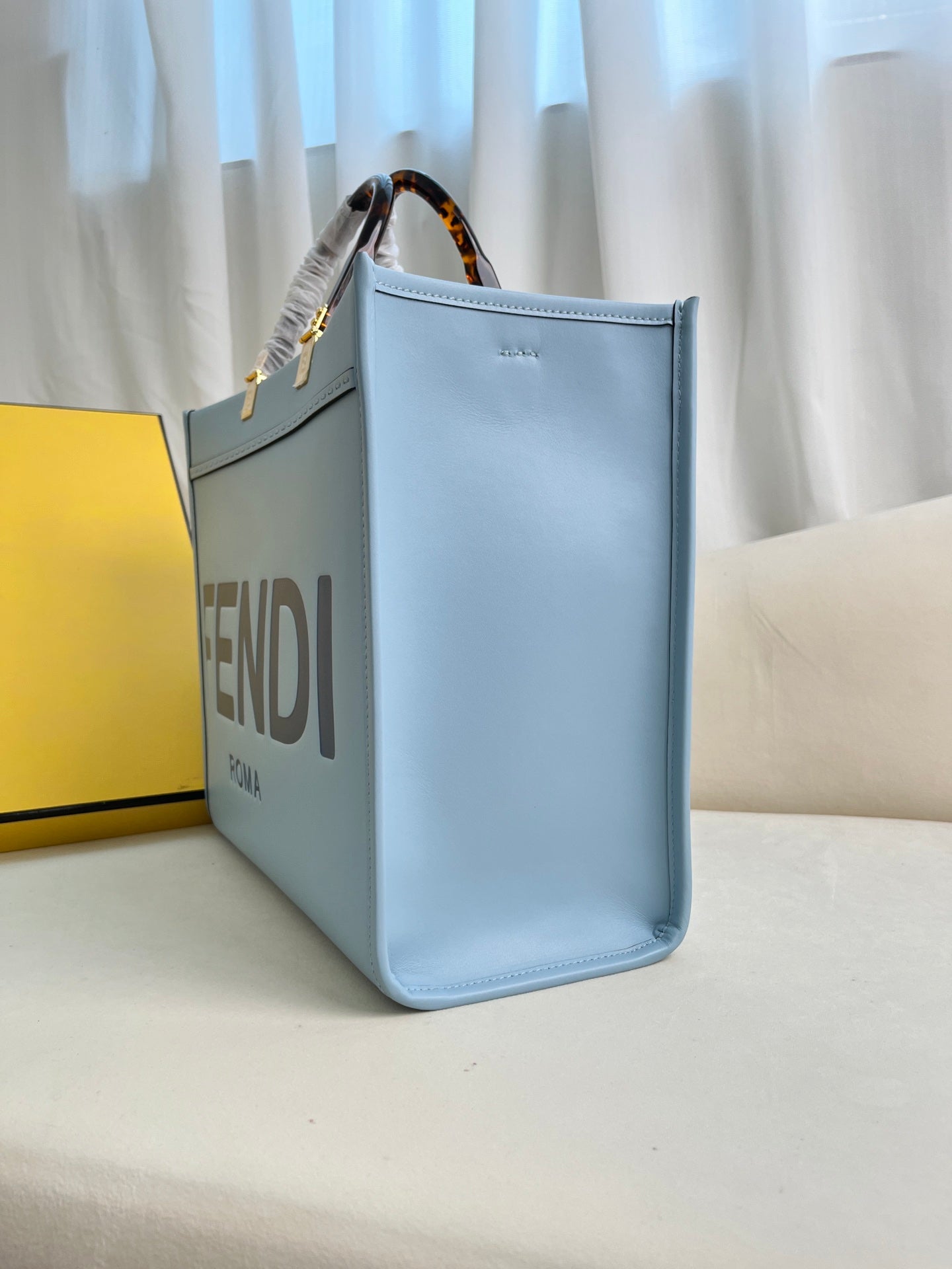Fendi Medium Sunshine Shopping Tote