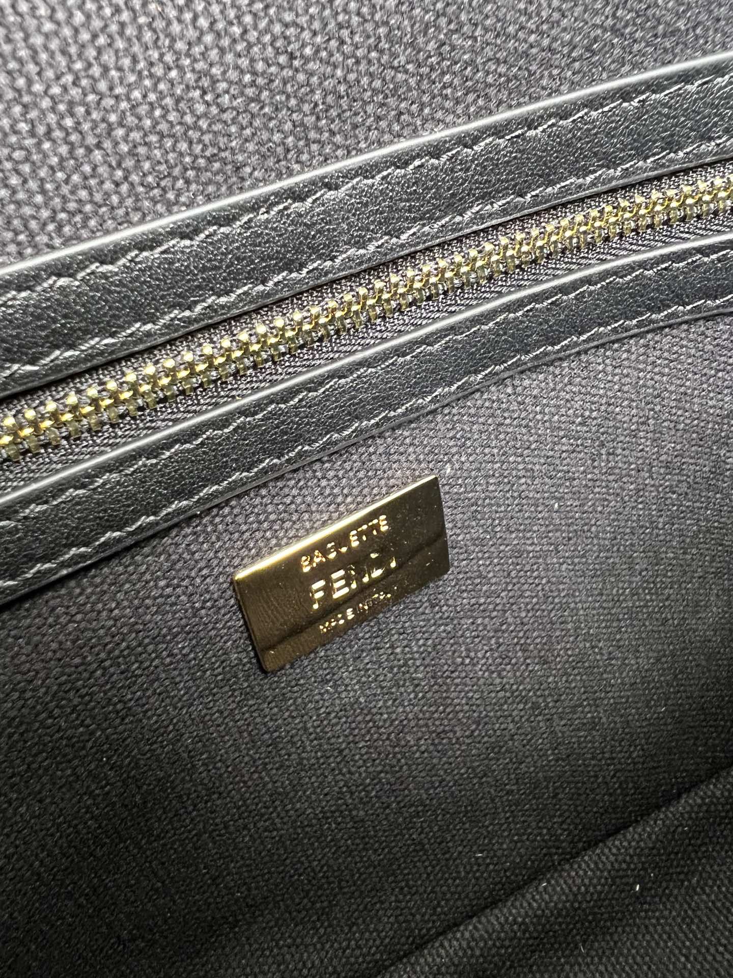 FENDI hot classic Baguette