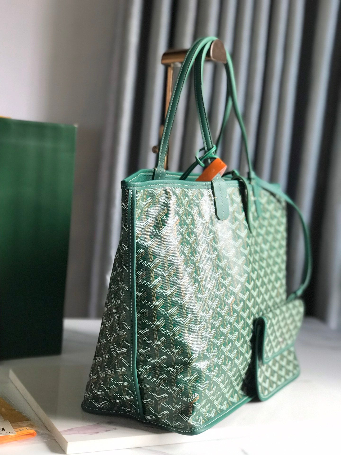 ❤️Reversible Anjou Reversible Tote Trumpet