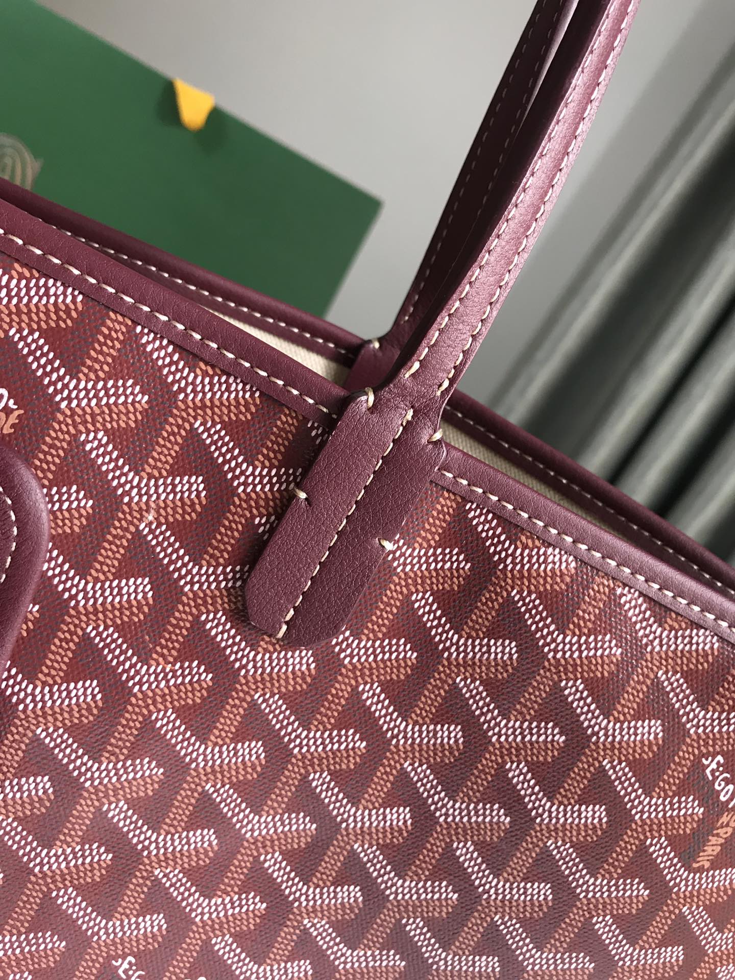 112015Chien Gris & Pocket