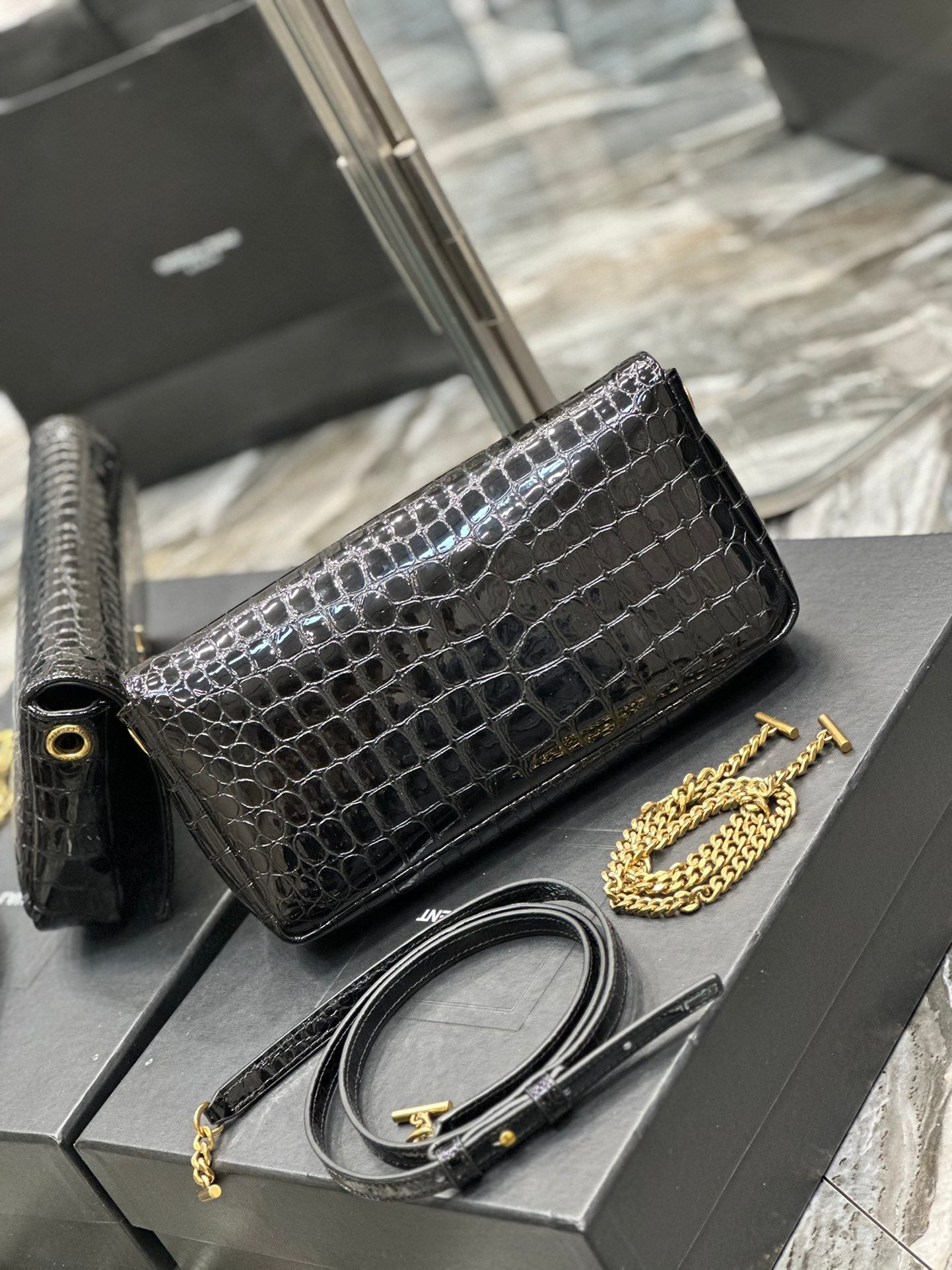 ◽𝑲𝒂𝒕𝒆 ⁹⁹ ◽crocodile pattern_ Model: 604276