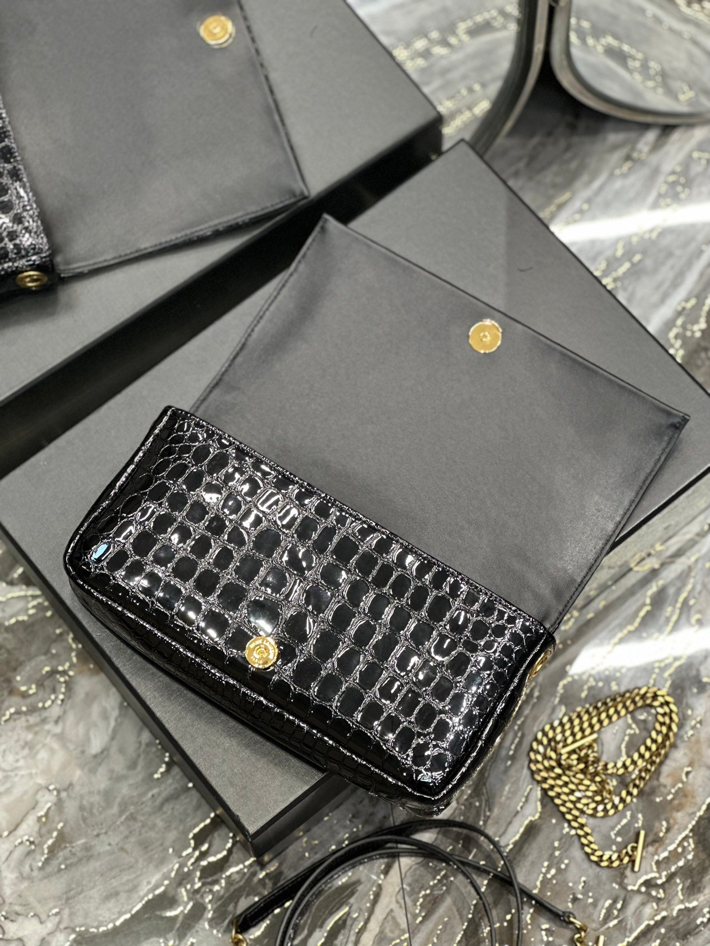 ◽𝑲𝒂𝒕𝒆 ⁹⁹ ◽crocodile pattern_ Model: 604276