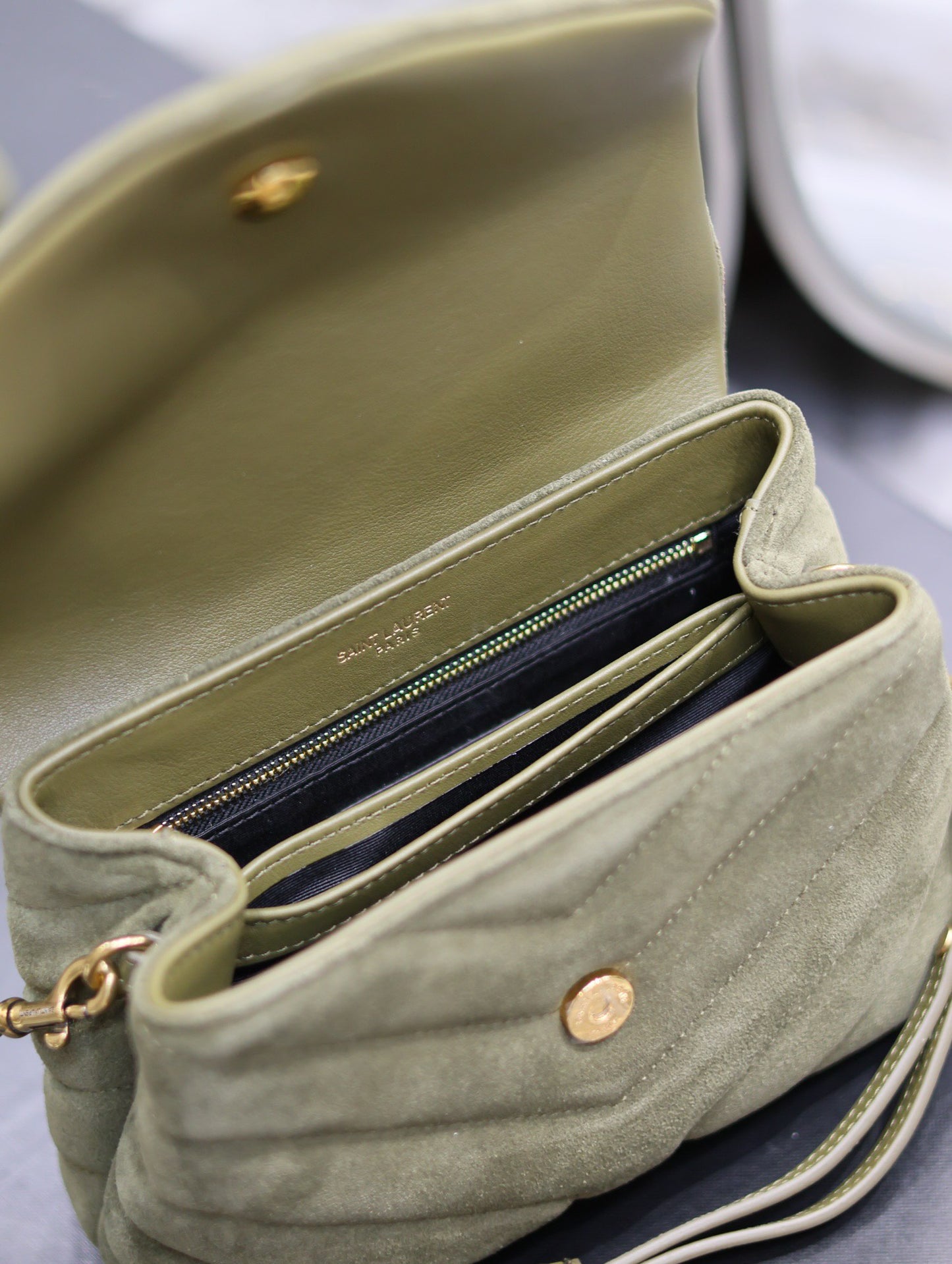 Loulou_ Army Green Nubuck