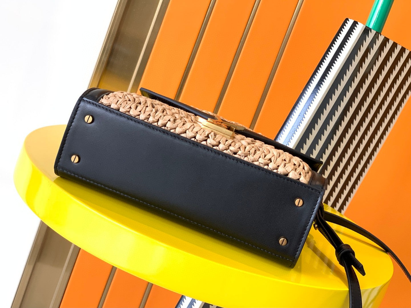ใOriginal Leatherใ๐ธ๐"Grass Weaving Series"๐๐๐ฌ๐ฌ๐๐ง๐๐ซ๐No.: 532753๐