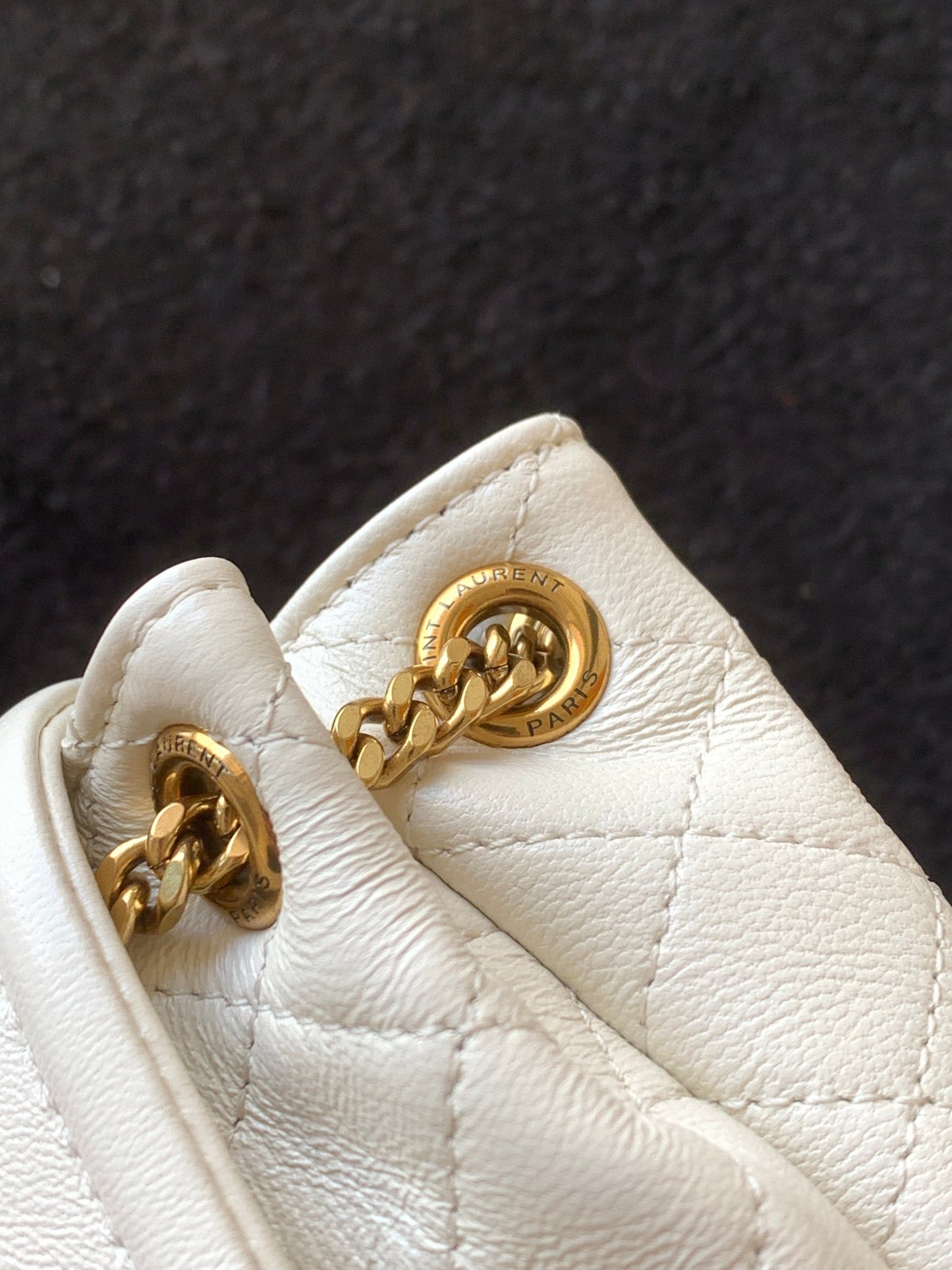 【Original leather】𝐌𝐢𝐧𝐢 𝐍𝐨𝐥𝐢𝐭𝐚The return model Mini Nolita that became popular all over the Internet as soon as it was released! 18x13x6cm Style No.: 672738