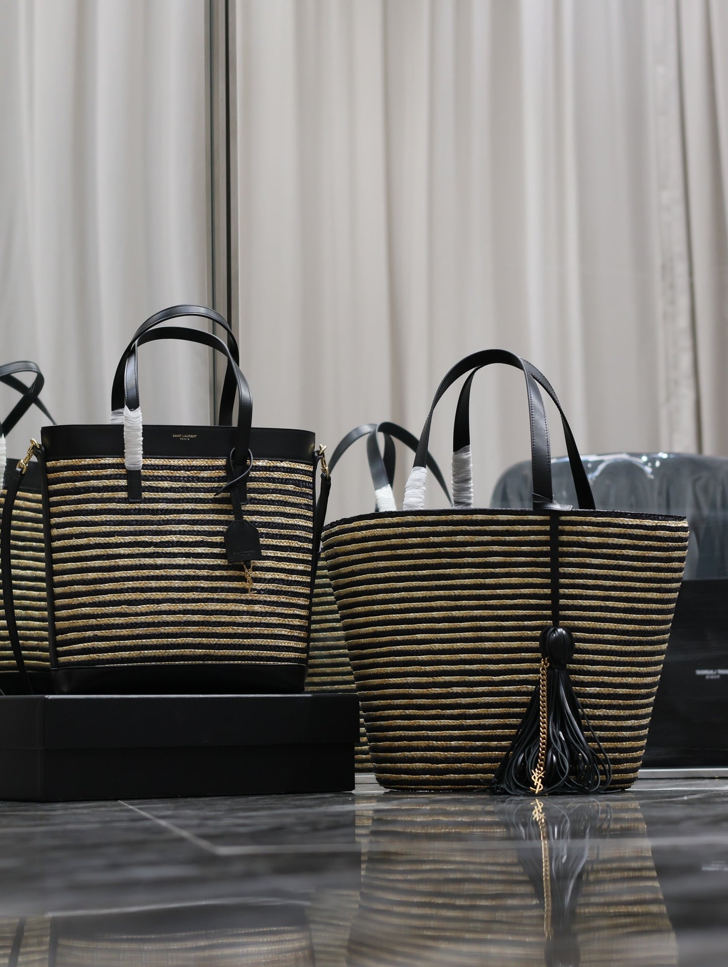 Shopping bag/bucket tassel bag_ Black apricot stripe gold buckle with leather