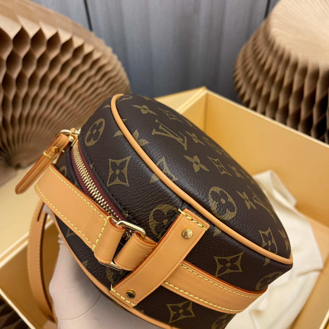 M45149 M45578 Nicolas Ghesquière draws inspiration from Louis Vuitton’s travel heritage