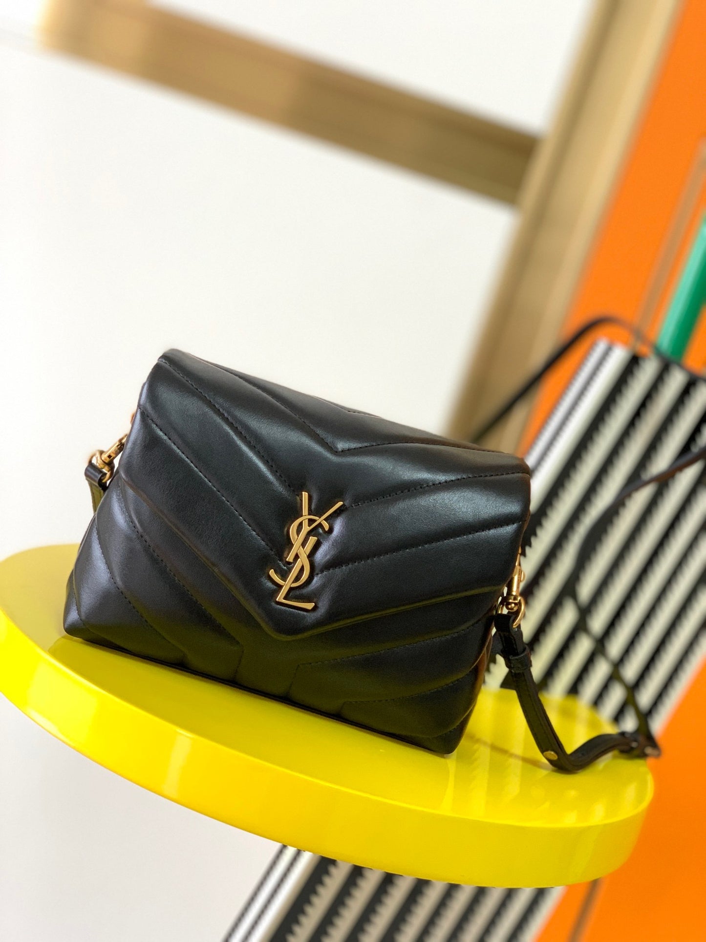 [Original leather] #𝑳𝒐𝒖𝑳𝒐𝒖#LouLou mini crossbody bag original leather version is here!