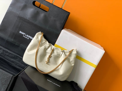 【Original leather】🌈New cloud bag, Mini leather shoulder bag cloud type underarm bag/chain bag, model: 681632