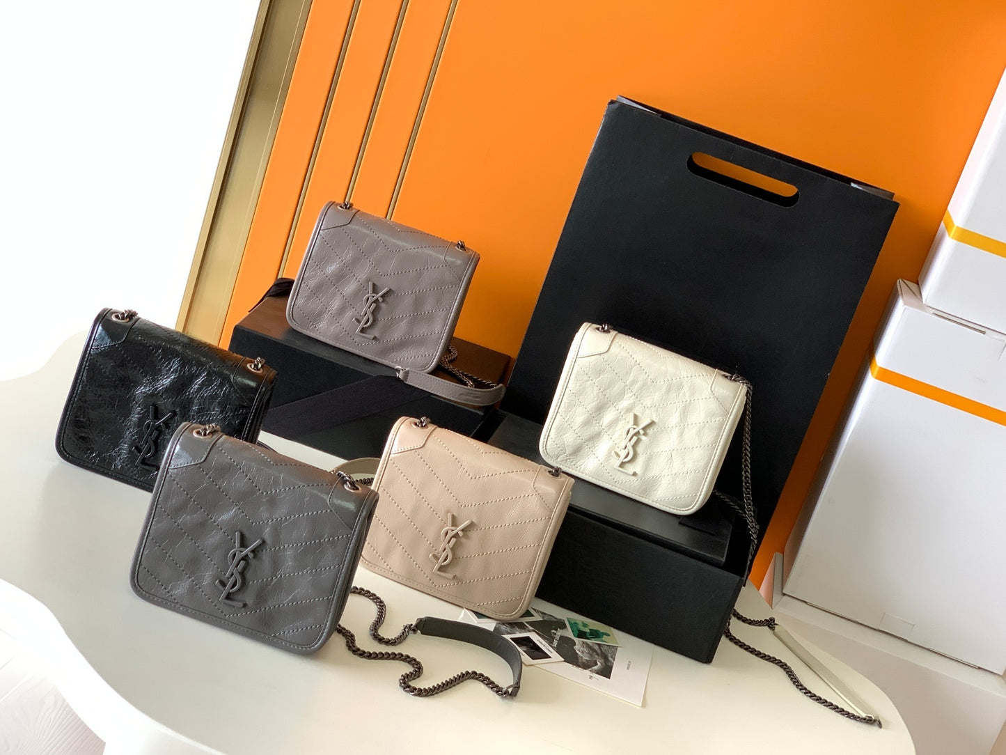 [Original Leather] Sales Champion 𝒏𝒊𝒌𝒊 𝒄𝒉𝒂𝒊𝒏 𝒘𝒂𝒍𝒍𝒆𝒕chain small satchel! Model: 583103.