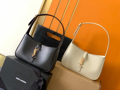 [Original leather] ▪️𝑳𝑬 5 𝐀̀ 7 ▪️New snake pattern Model: 657228
