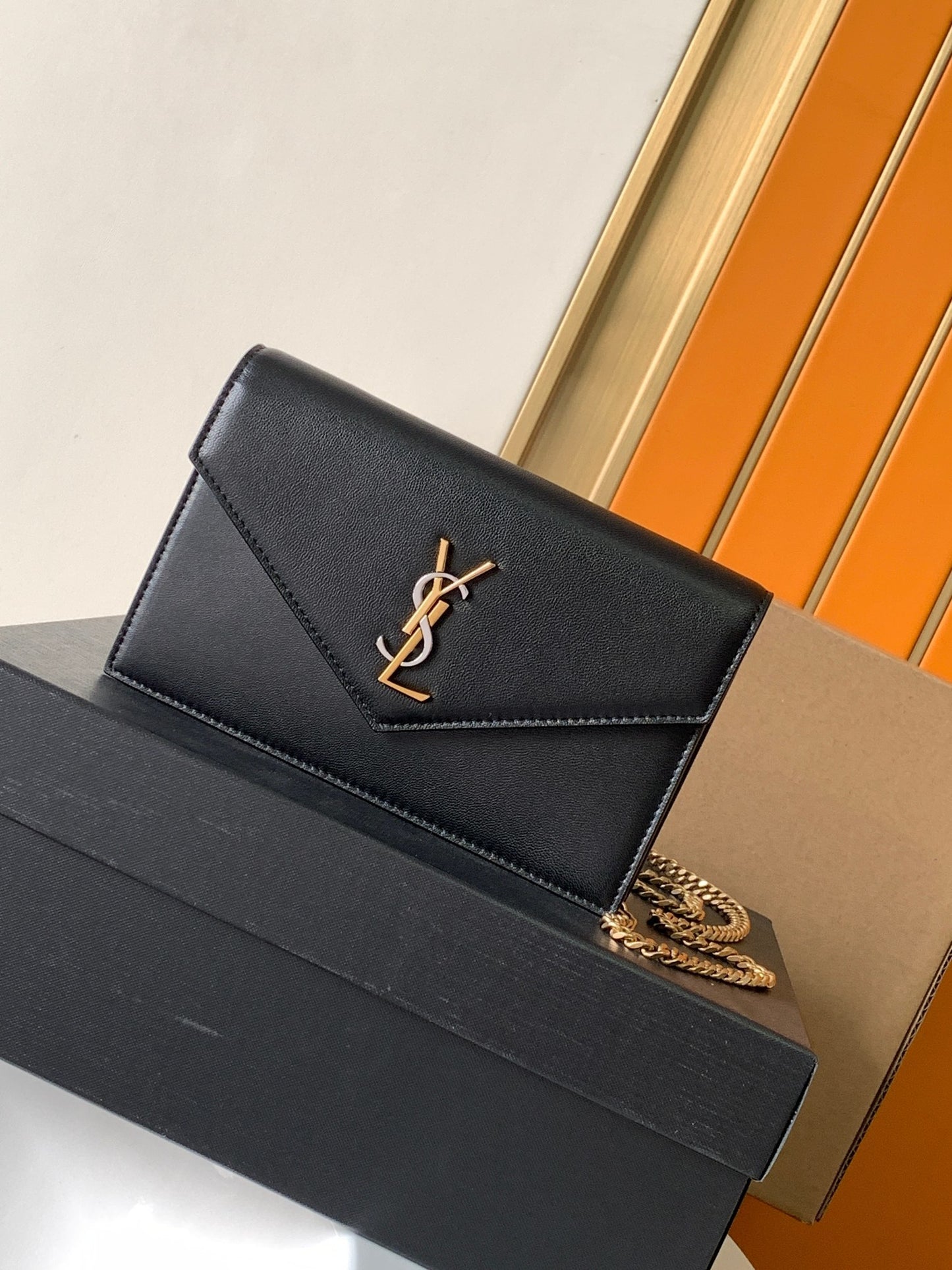 [Original Leather] 🔥LE CASSANDRE Smooth Leather Envelope Chain Bag Model: 743050