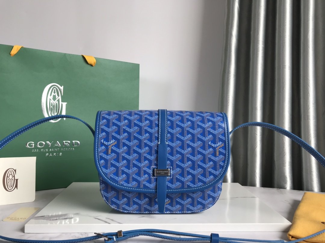 Goya's new Belvédère single messenger bag