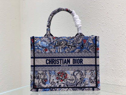 Dior Petites Fleurs motif embroidery