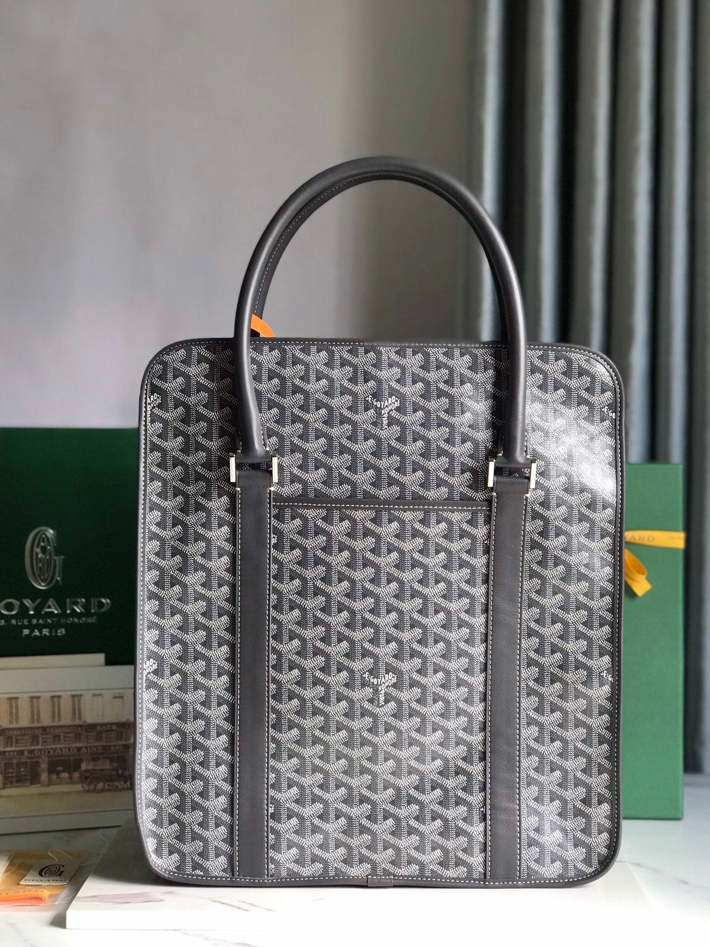 Bourgogne vertical briefcase