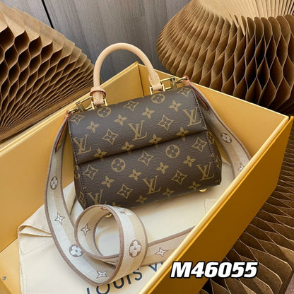 CLUNY mini handbag