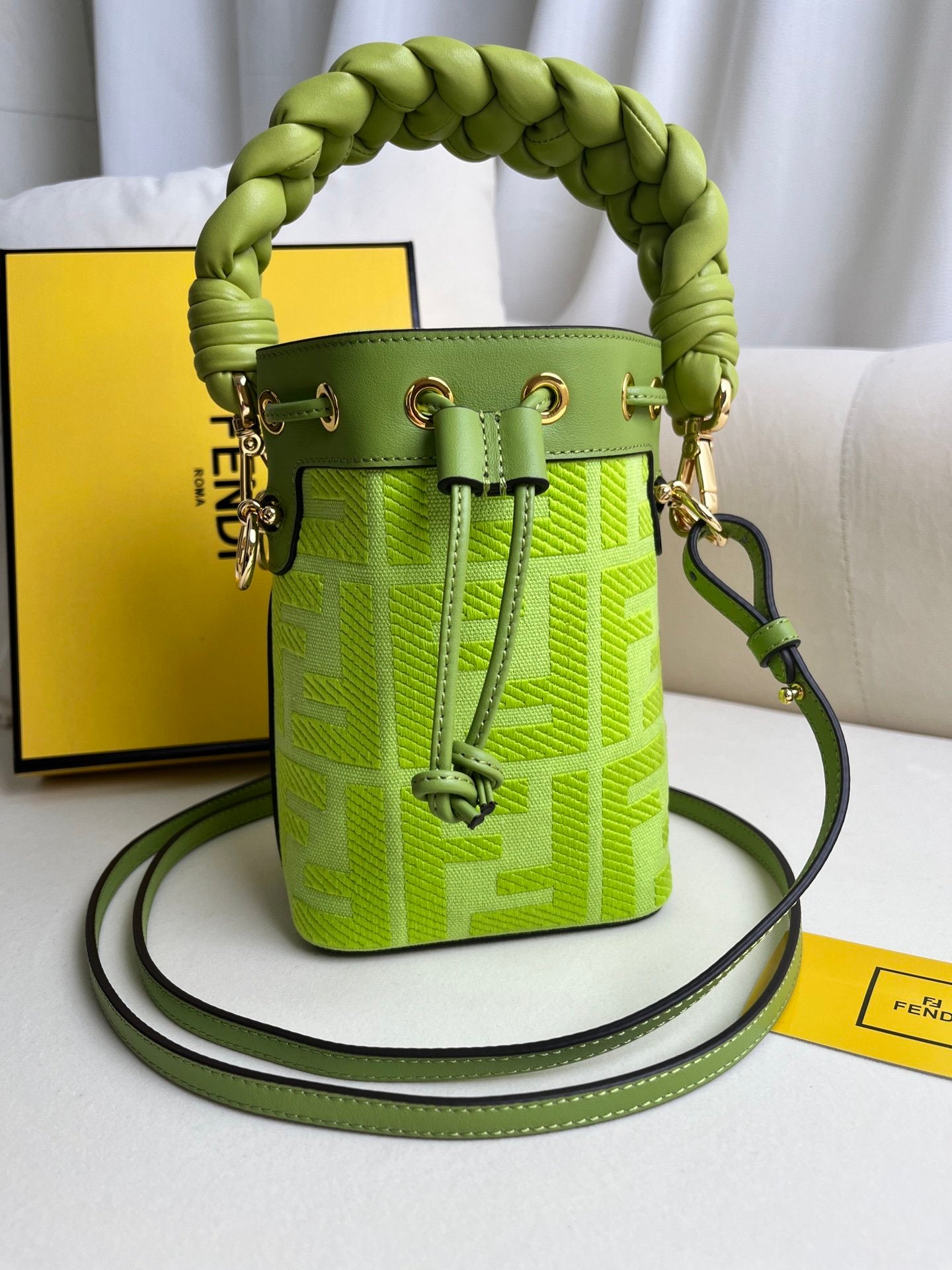 Fendi classic explosion 🌈 double F bucket bag.