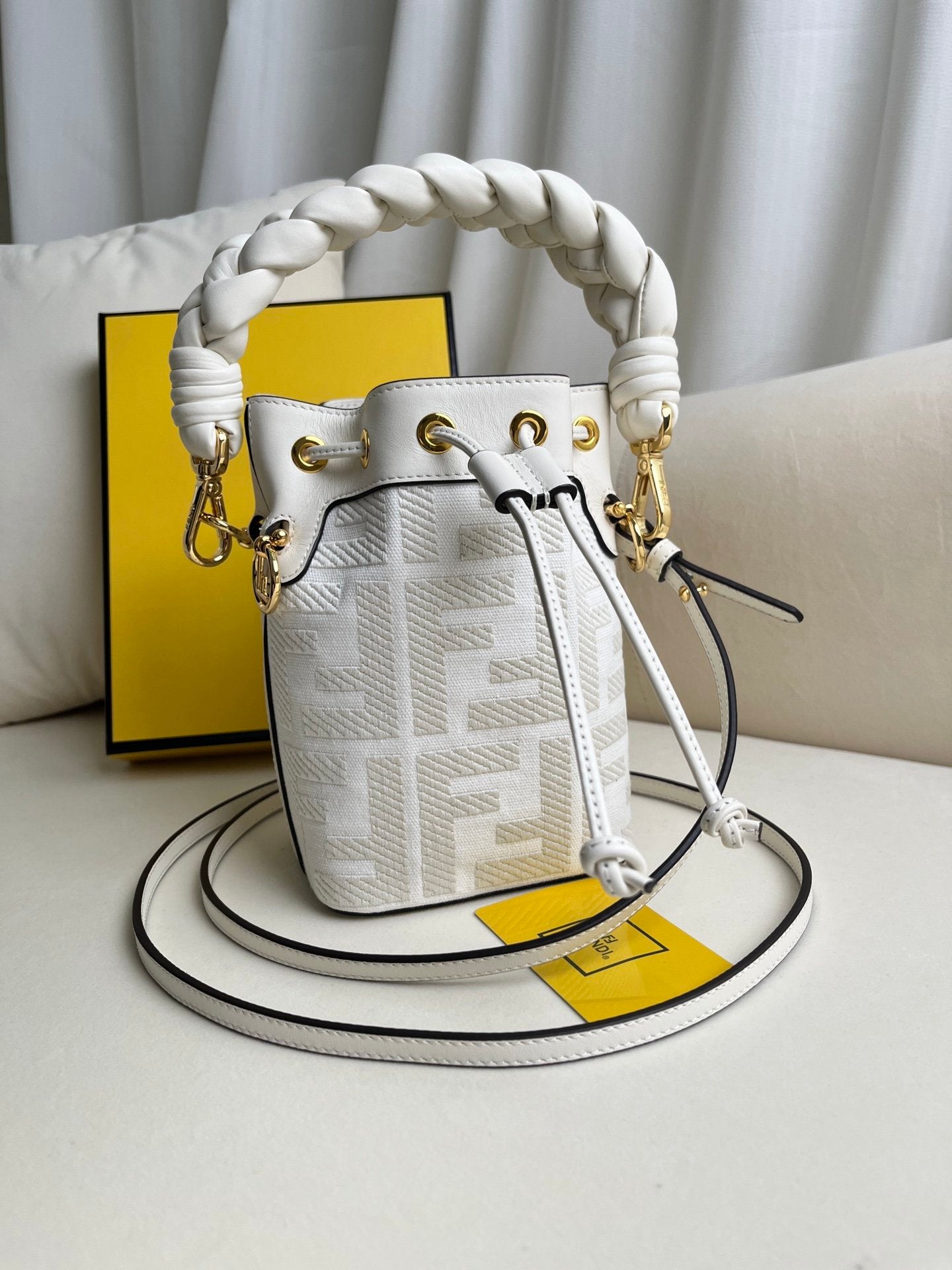 Fendi classic explosion 🌈 double F bucket bag.