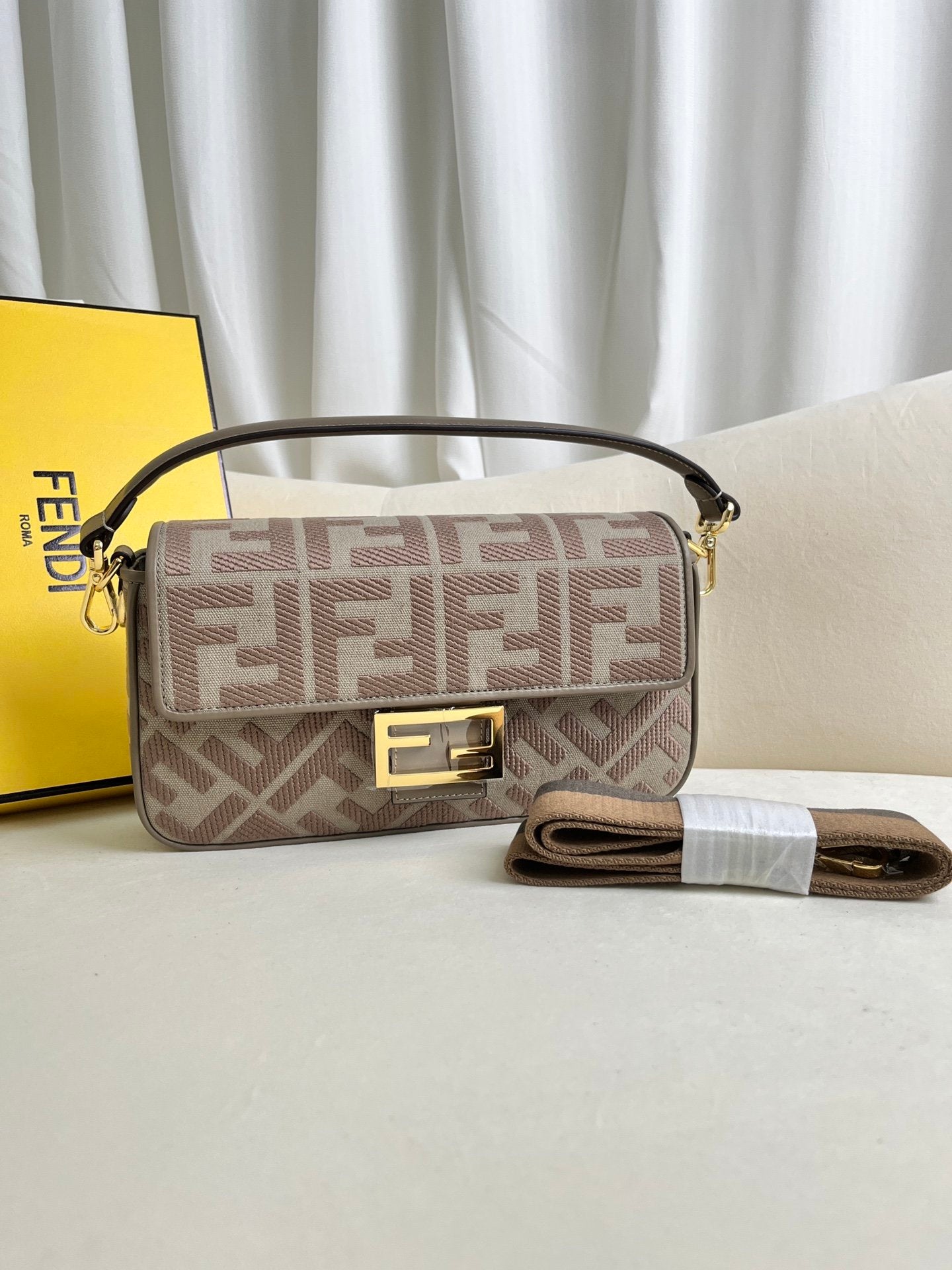 M latest Baguette FF logo Embroidery series #it’s not a bag, it’s Baguette! #