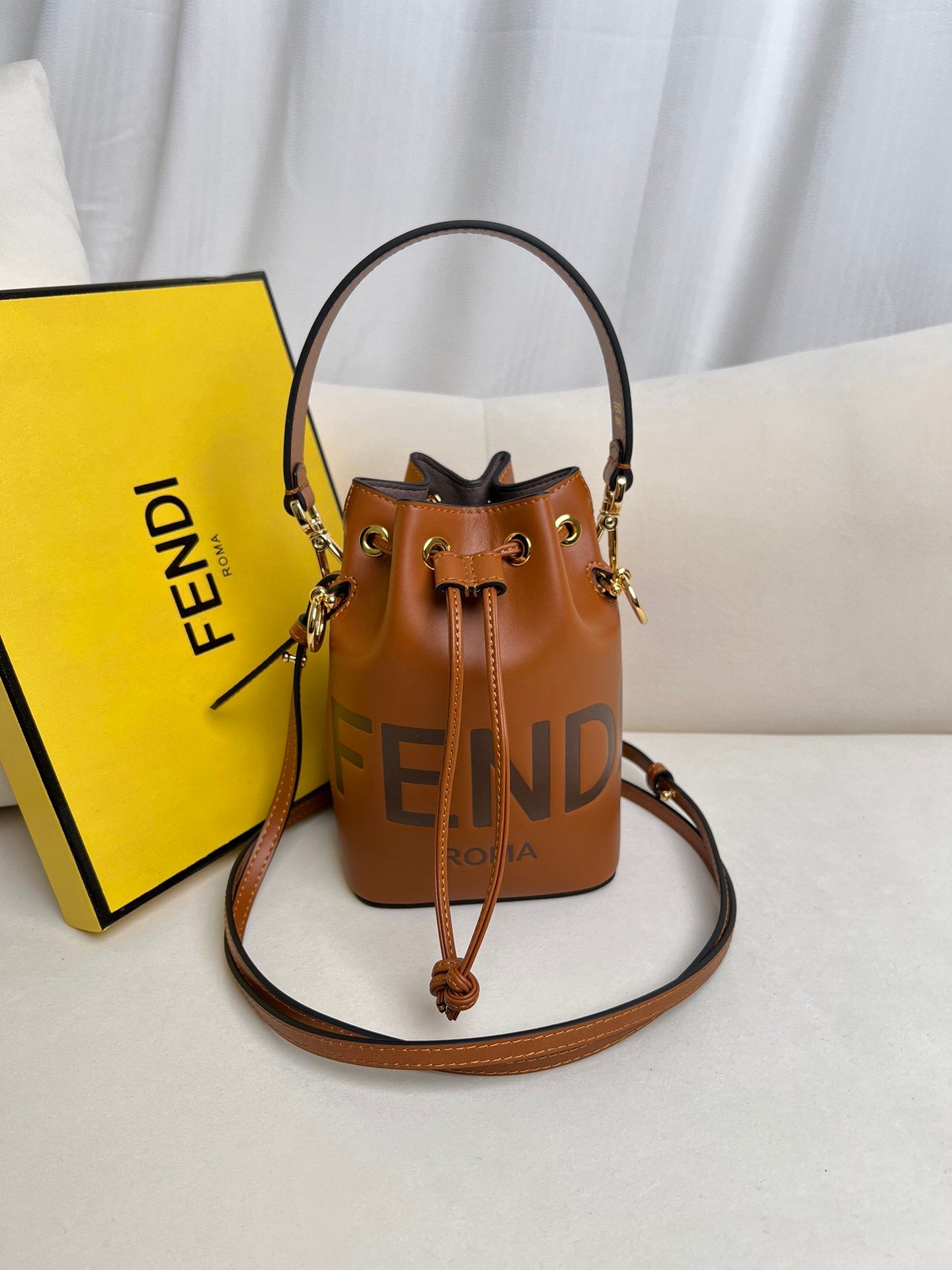 Mon Tresor Mini bag more details