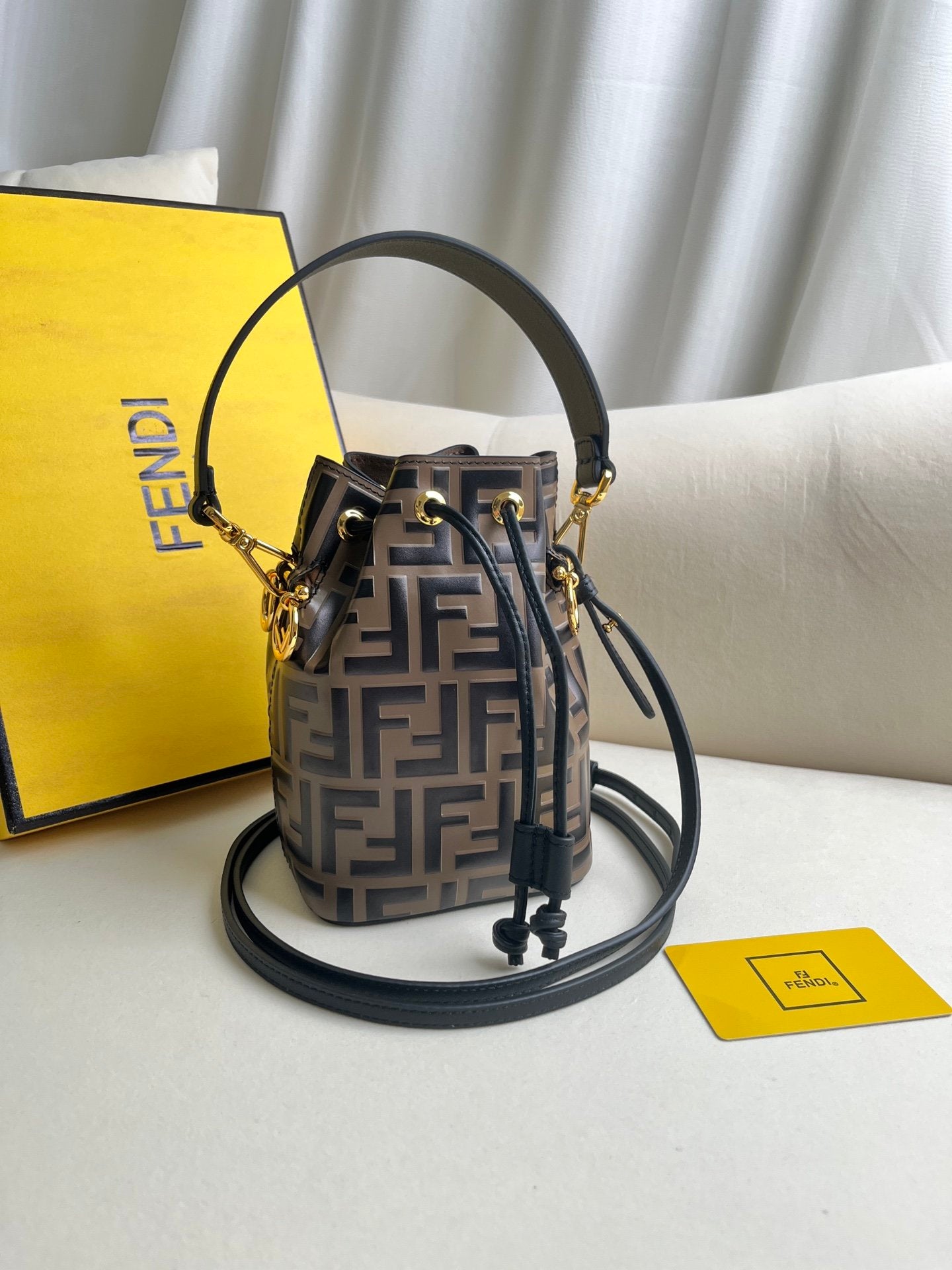 Mon Tresor Mini bag more details