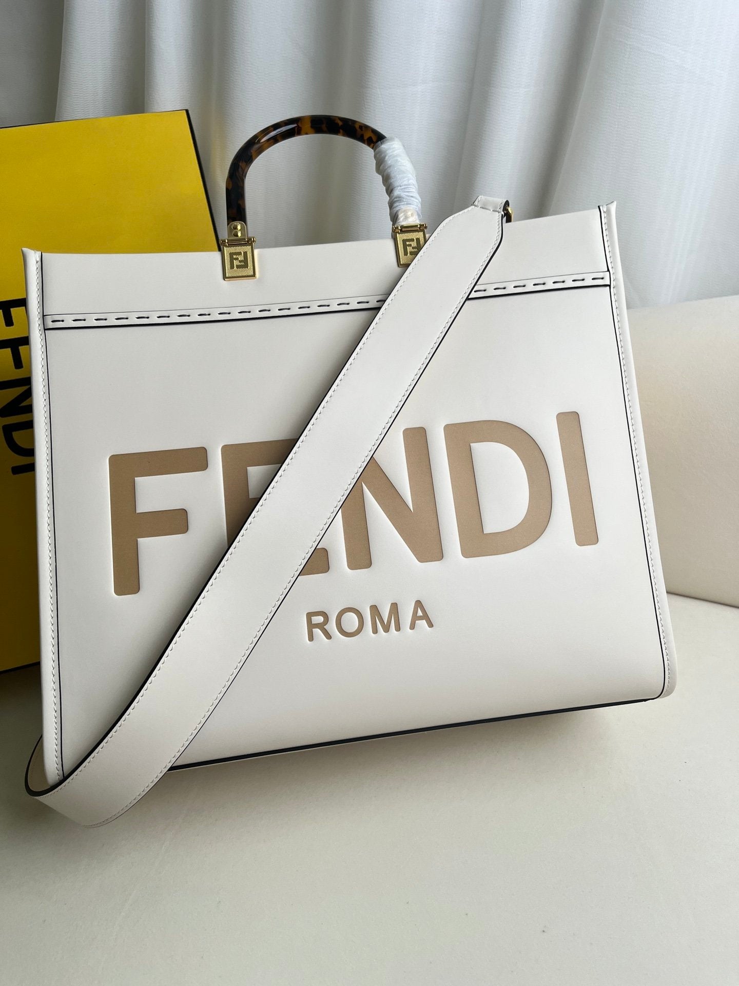 Fendi Medium Sunshine Shopping Tote