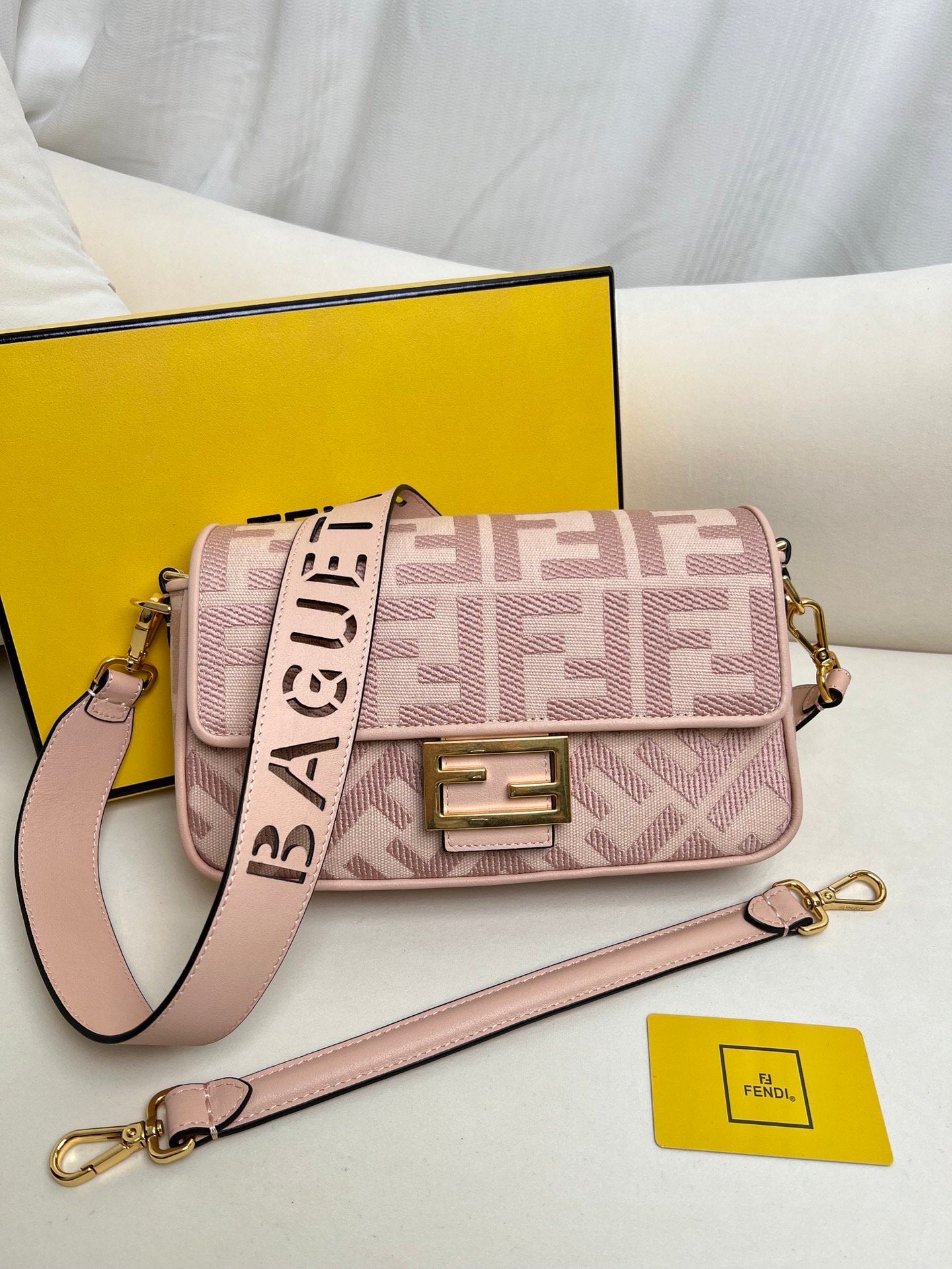 FENDI hot classic Baguette