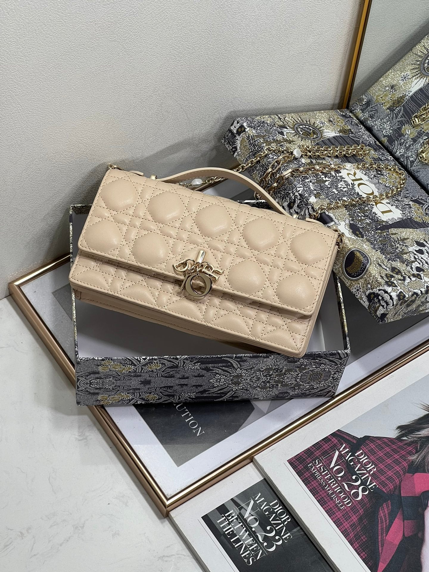 Explosive [Celebration] return 0604 Lady Di❤r 💕Cannage Clutch Bag 💕 21cm