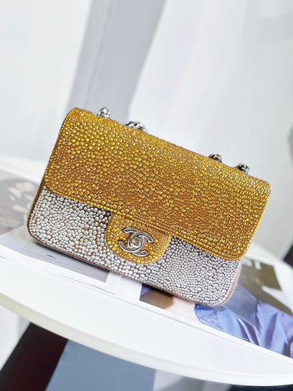 𝐂𝐡𝐚𝐧𝐞𝐥 Rhinestone CF Collection Size: 23 (cm)