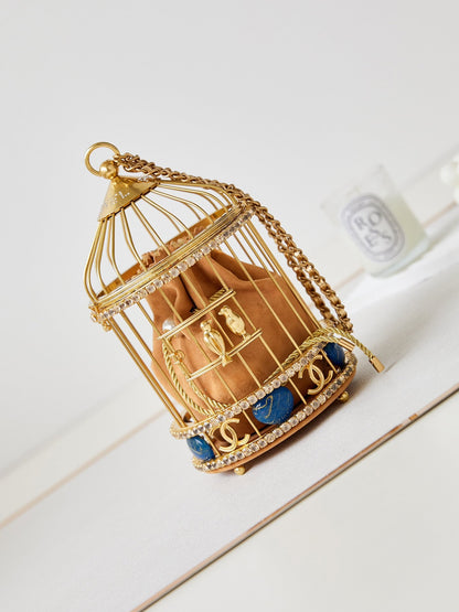 The high-end handicraft workshop has produced a "birdcage" in real life. It's a stunning work of art❕❕❕❕