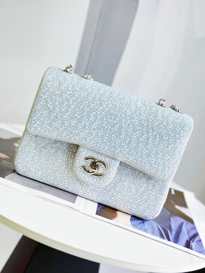 𝐂𝐡𝐚𝐧𝐞𝐥 Rhinestone CF Collection Size: 23 (cm)