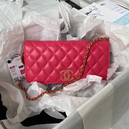 ⚜️Chanel 23A hot style 🖤Underarm baguette bag AP3363