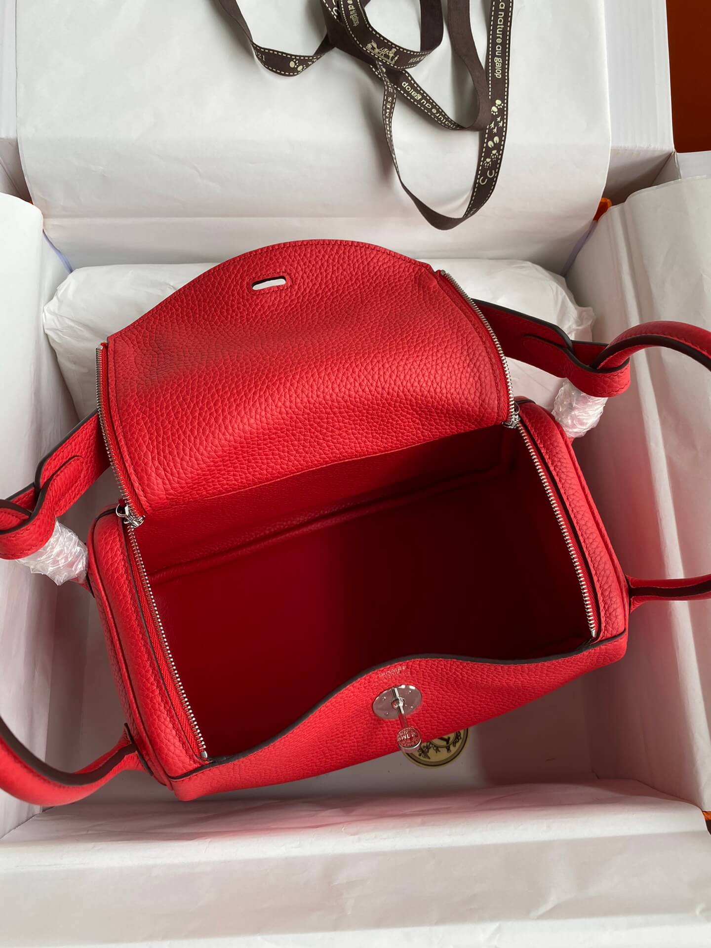 LD26cm, red silver buckle