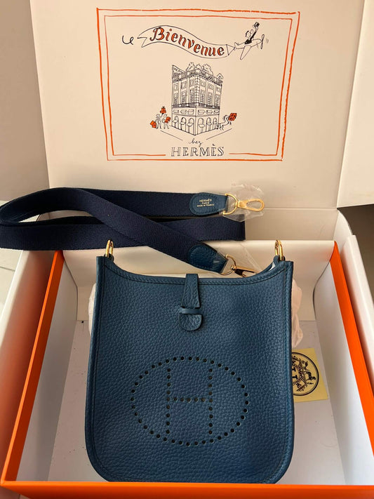 Evelyne17cm, sapphire blue