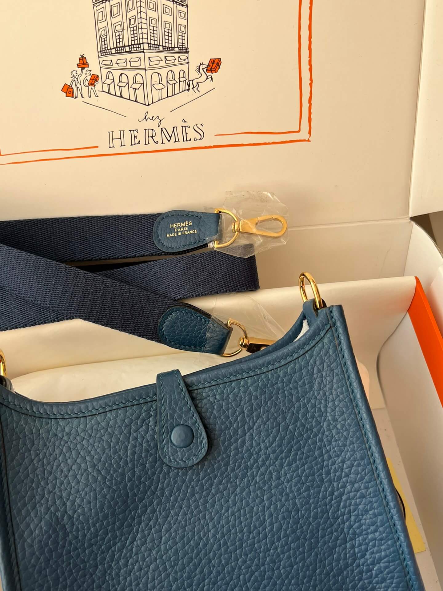 Evelyne17cm, sapphire blue