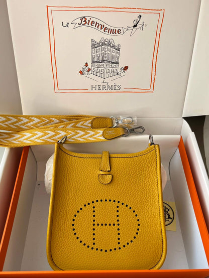 Evelyne17cm, amber yellow