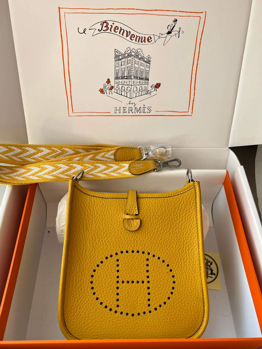 Evelyne17cm, amber yellow