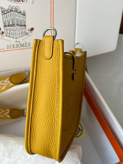 Evelyne17cm, amber yellow