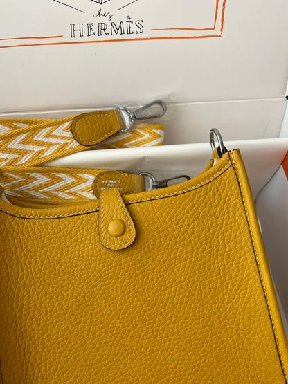 Evelyne17cm, amber yellow