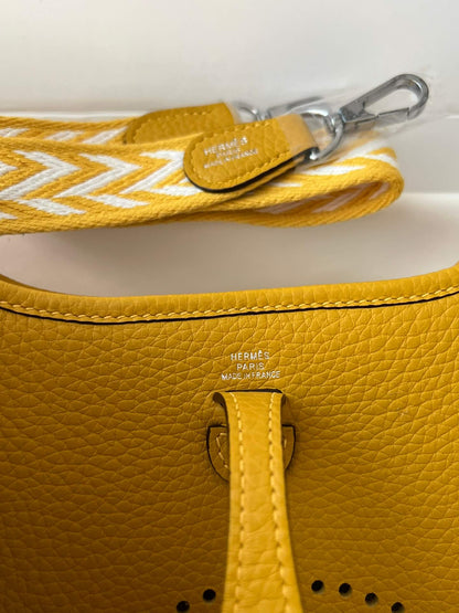 Evelyne17cm, amber yellow