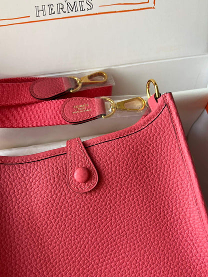 Evelyne17cm, lipstick powder