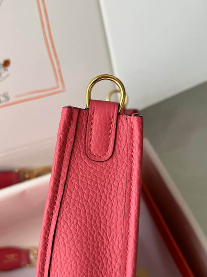 Evelyne17cm, lipstick powder