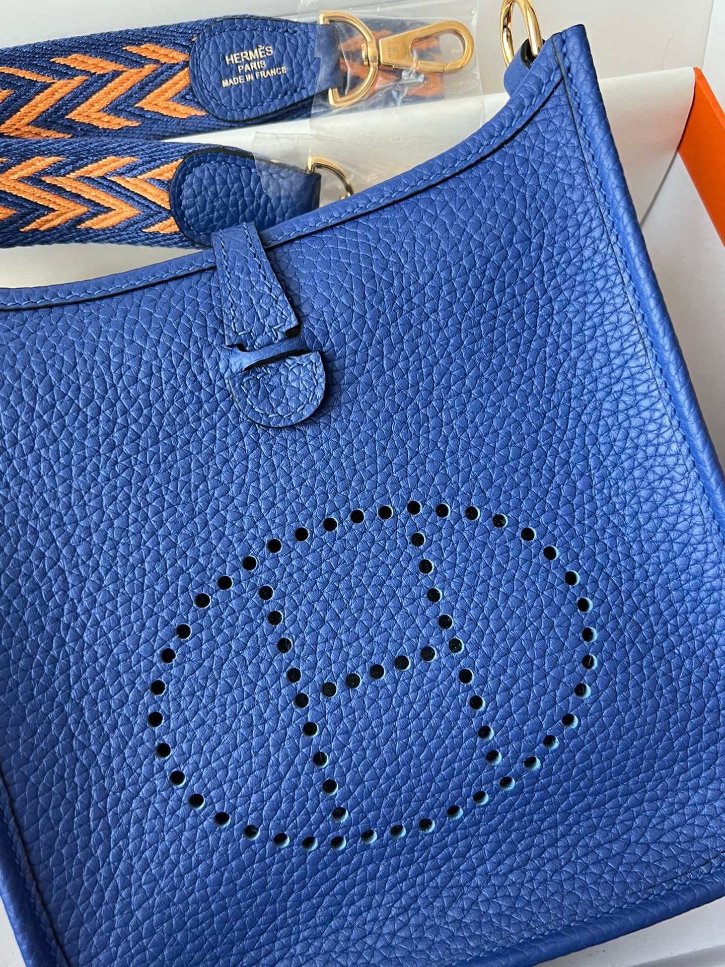 Evelyne17cm, electric blue