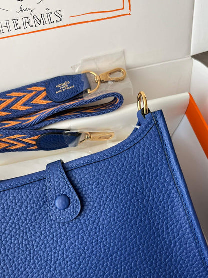 Evelyne17cm, electric blue