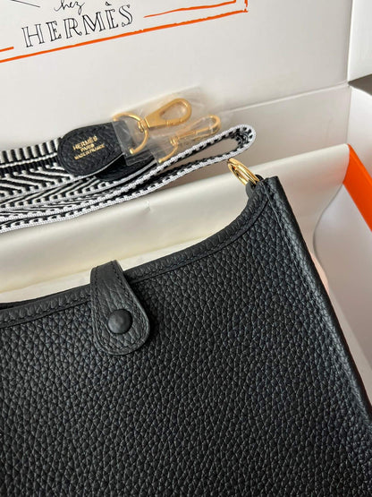 Evelyne17cm, black