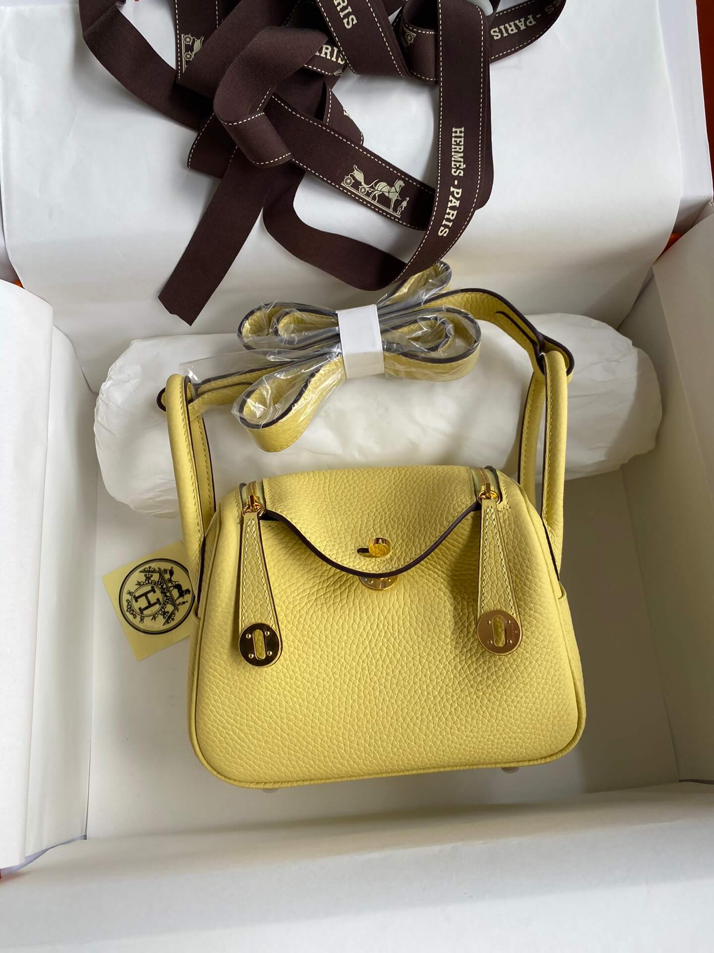 LD19cm, chicken yellow