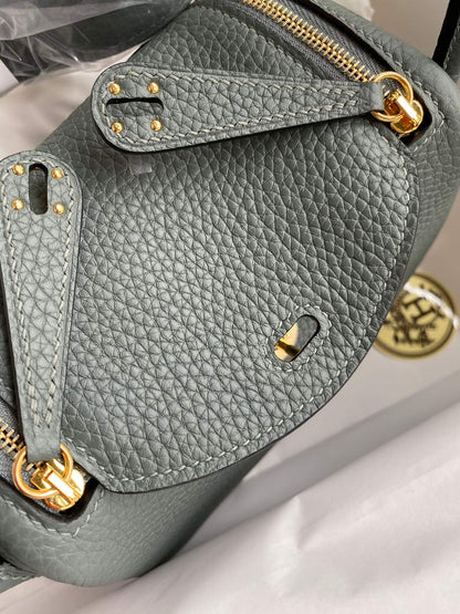 LD19cm, almond green